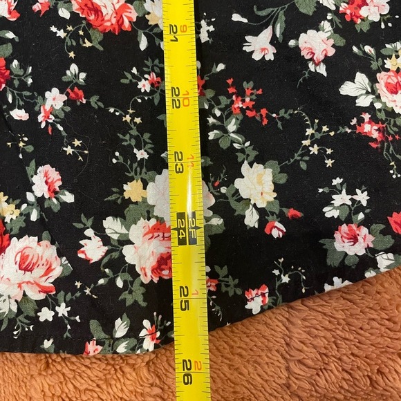 Women's Floral Long Sleeve Button-Down Shirt - Black - Picture 3 of 5